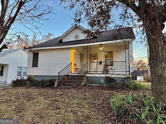 2nd image of 349 Cook St