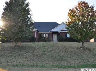 228 Bonaire Dr, Huntsville, AL 35811
