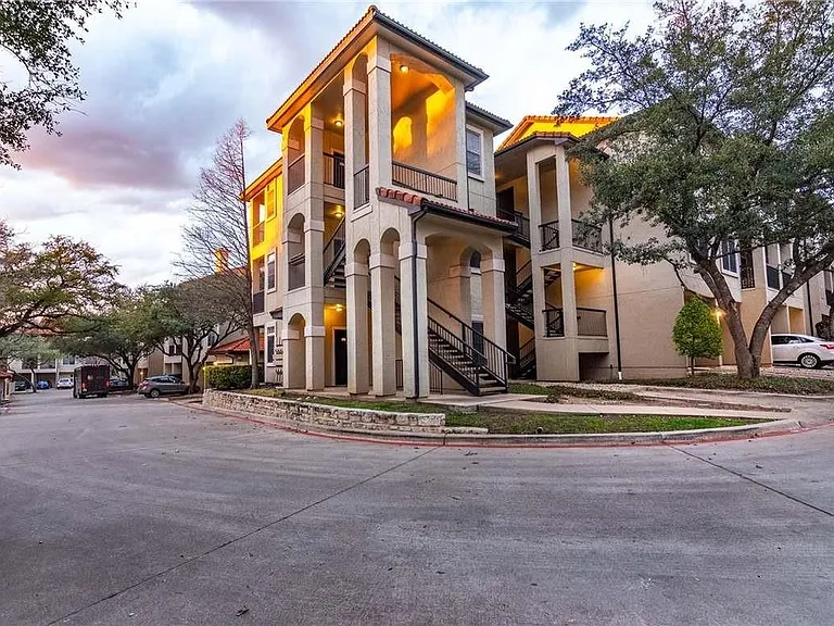 9525 N Capital Of Texas Hwy #125 — Photo 1