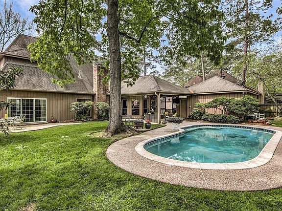 3rd image of 4211 Hill Forest Dr