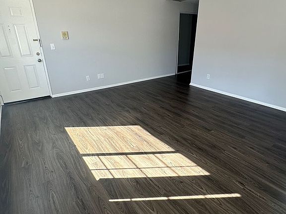 5th image of 3712 S Bentley Ave APT 104
