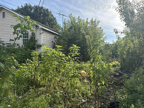 4th image of 611 Pryor Ridge Rd