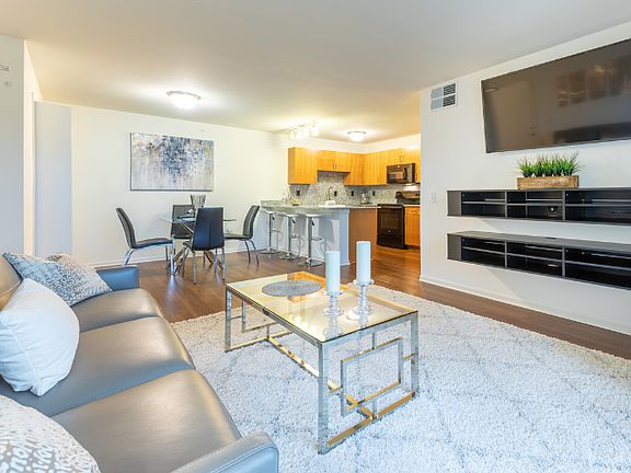 3rd image of 142 Waterstradt Commerce Dr #1414