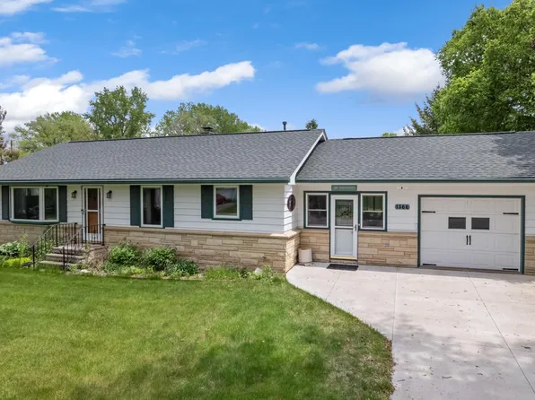1366 Lorrai Dr, Winona, MN 55987