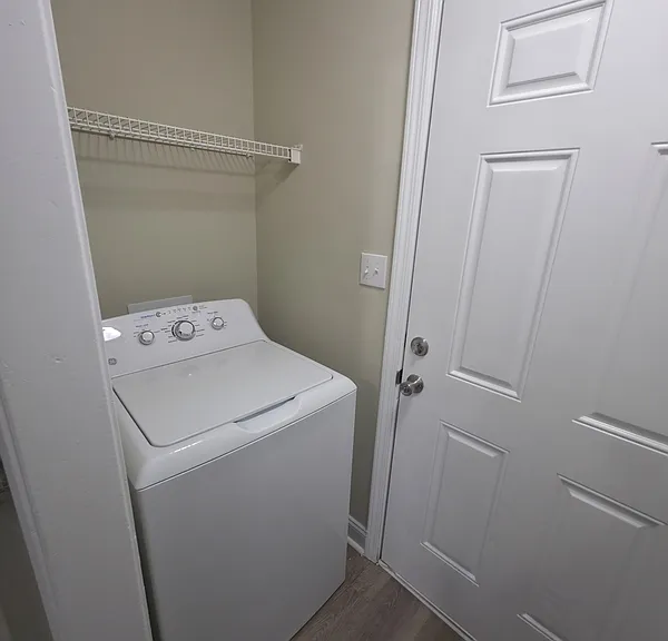 155 Westchester Cir #1 — Photo 14