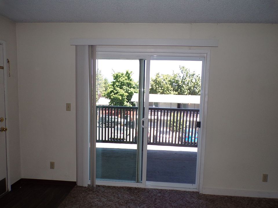 La Grande Terrace Apts Apartment Rentals La Grande, OR Zillow