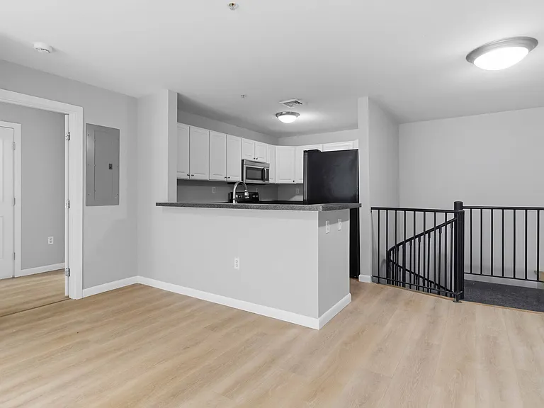 30 Franklin St #116 — Photo 17