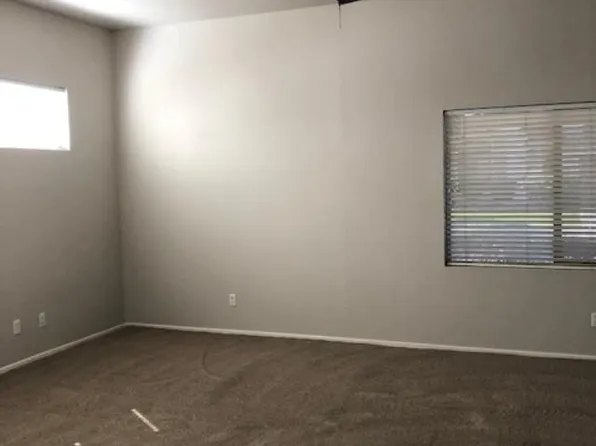 694 W Desert Broom Dr, Chandler, AZ 85248