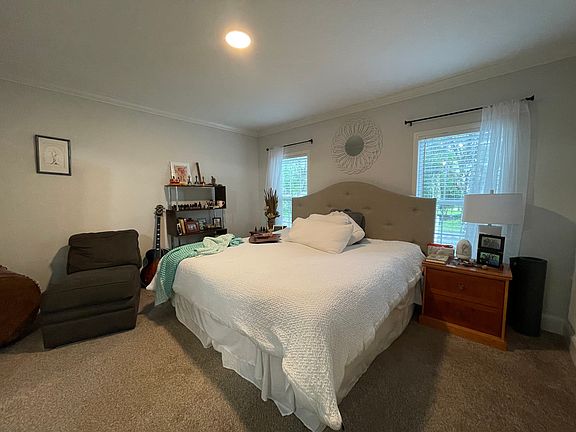 5th image of 318 Arapaho Trl