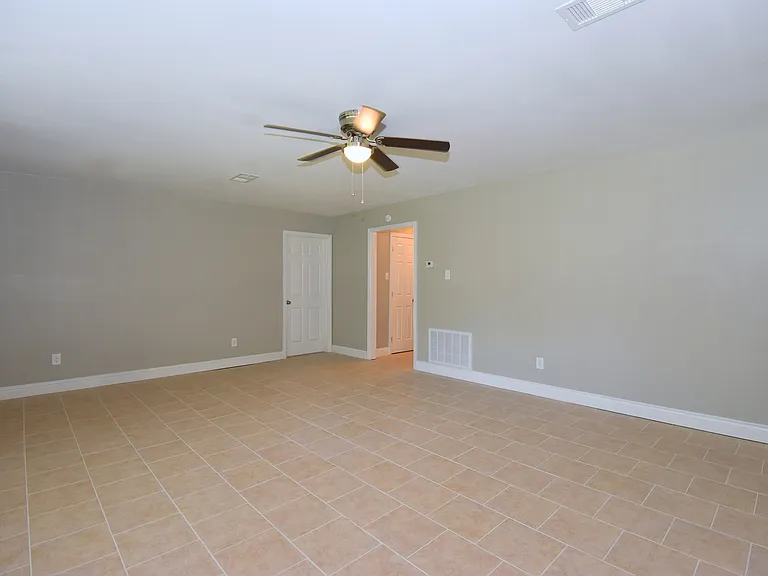 3615 Willie Way — Photo 6
