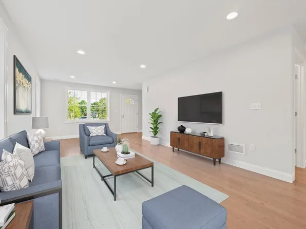 18 Toscano Way #18, Randolph, MA 02368