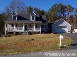 1083 Rock Haven Rd, Goode, VA 24556