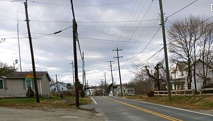 Exterior Neighborhood (street photo)