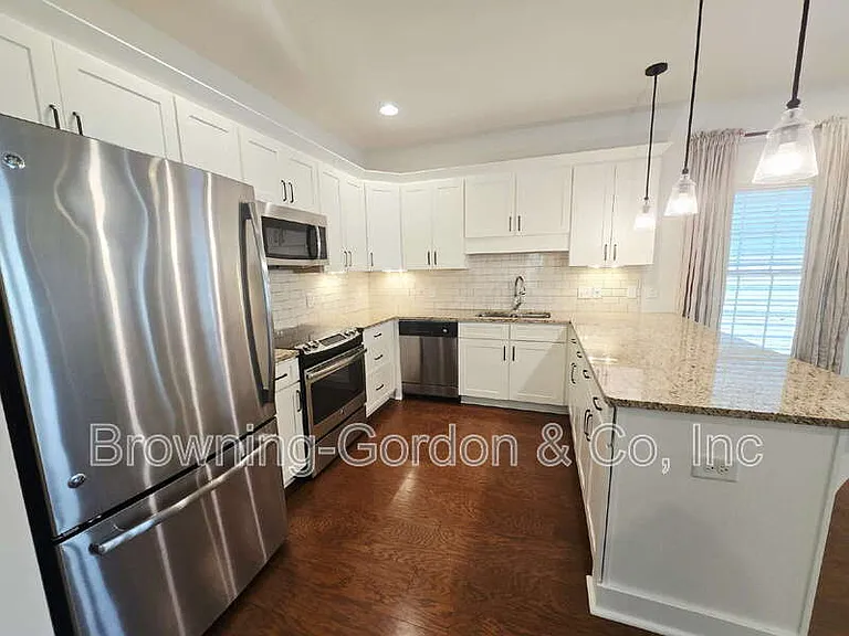 4017 Elkins Aly — Photo 5