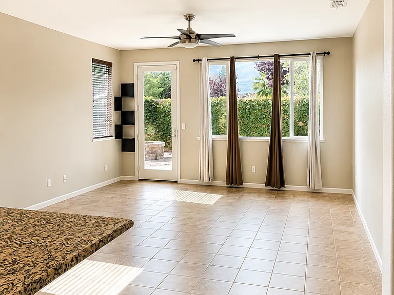 1094 Danilo Ct — Photo 6
