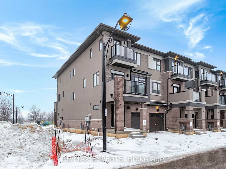 660 Colborne St W #49 — Photo 2