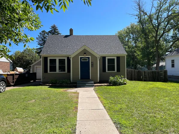 215 7th Ave SE, Elbow Lake, MN 56531