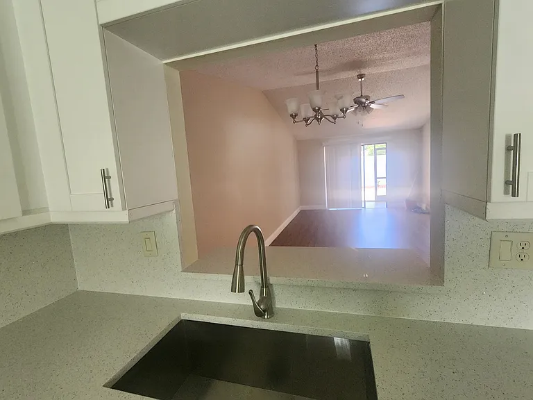 209 Corkwood Ln #209 — Photo 3