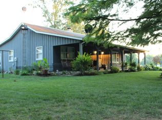 302 Park Ave, Ina, IL 62846