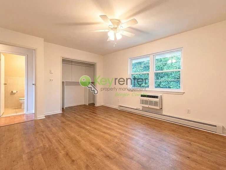153 Maple Ave — Photo 11