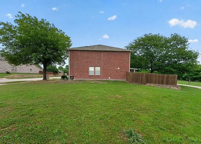9601 Euclid Dr — Photo 54