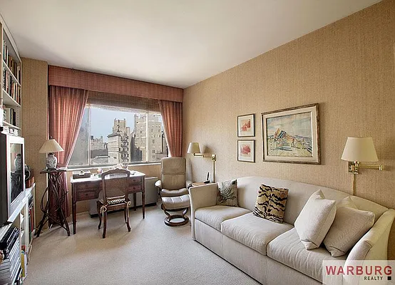 Sold by Warburg | media 1