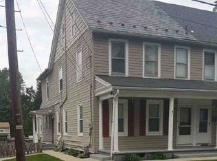 951 E Macada Rd, Bethlehem, PA 18017