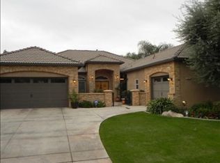 9107 Via Lugano, Bakersfield, CA 93312