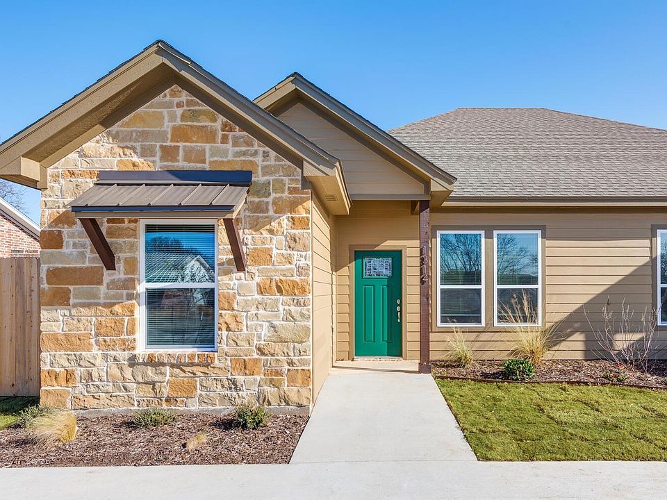 1314 N Reagan St, West, TX 76691 Zillow