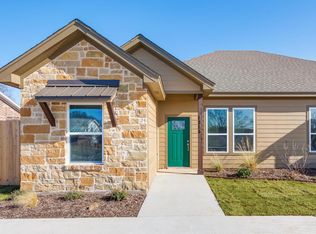 1314 N Reagan St, West, TX 76691