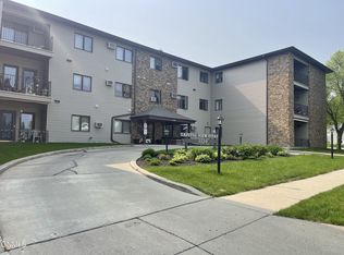 1120 N 12th St APT 7, Bismarck, ND 58501