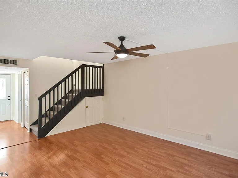 4295 Island Cir #2 — Photo 4