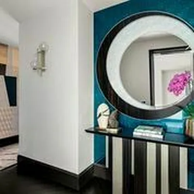 Sold by Extell Marketing Group | media 54