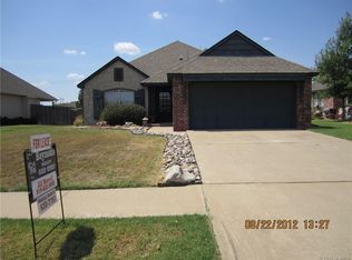 1522 W 118th St S, Jenks, OK 74037