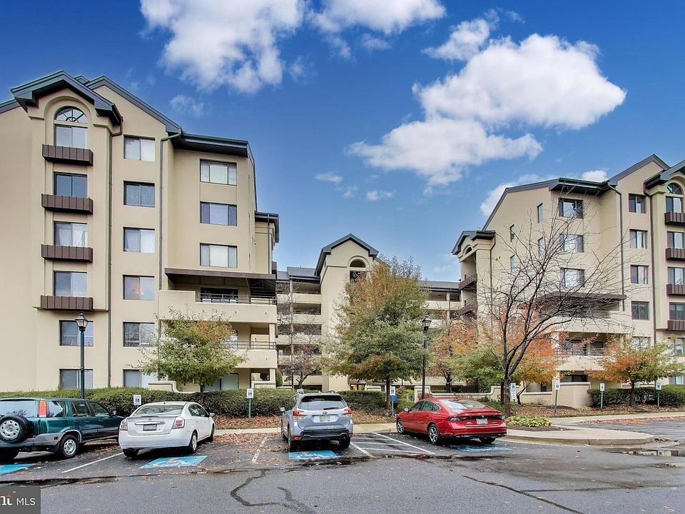 1st image of 6060 California Cir APT 106