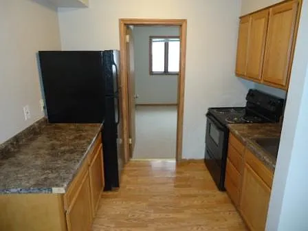 1 bed, 1.0 bath, 650 sqft, $1,025 — Photo 4