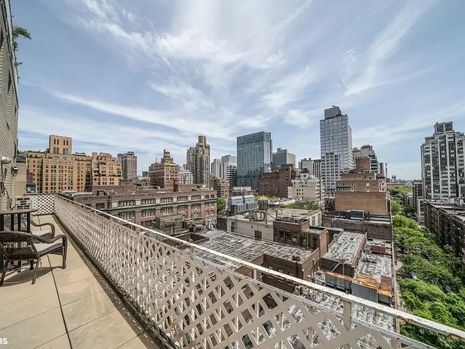 1st image of 301 E 66th St