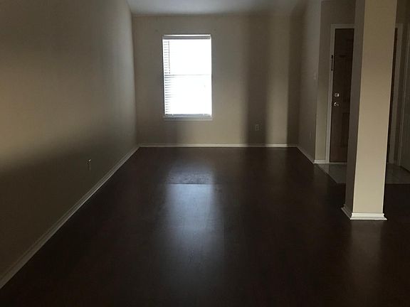 2nd image of 2720 Atrium Dr