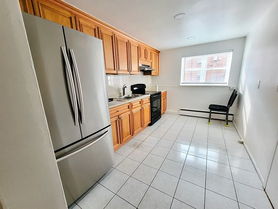 50 Colborne Rd #1