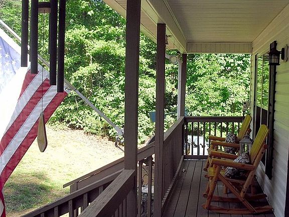 4th image of 1255 Pecks Rd