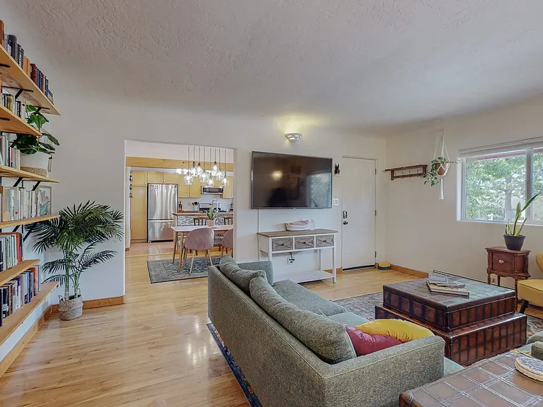508 Richmond Dr SE — Photo 11