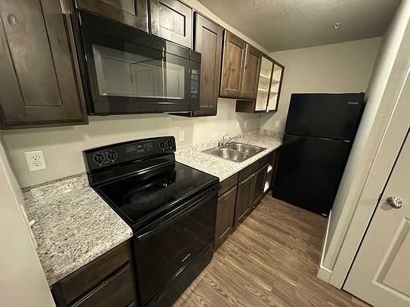 4th image of 855 W 800 S APT 5