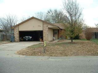 172 Champion St, Haysville, KS 67060