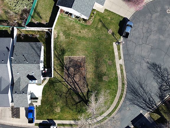 3rd image of 1325 Lupine Way