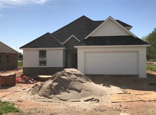 300 N 4th St, Thomas, OK 73669