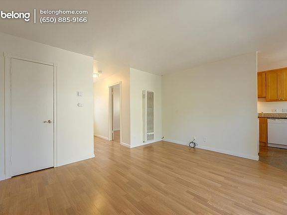 5th image of 1061 Alma St #1
