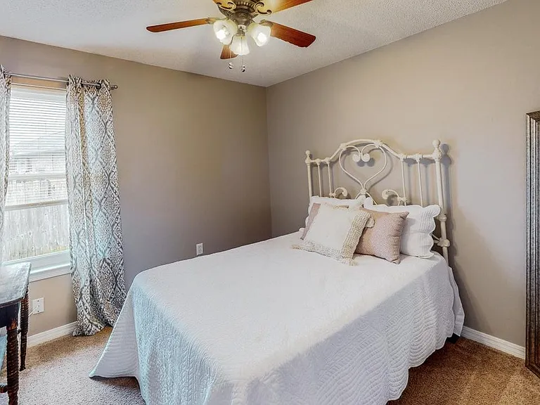 1054 Northview Dr — Photo 47