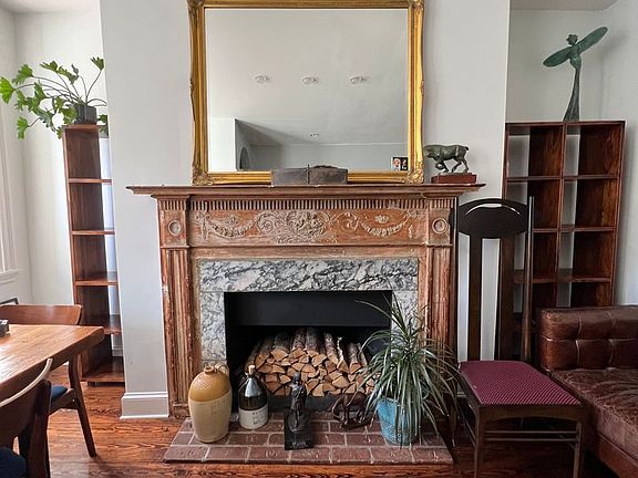 4th image of 239 Delancey House