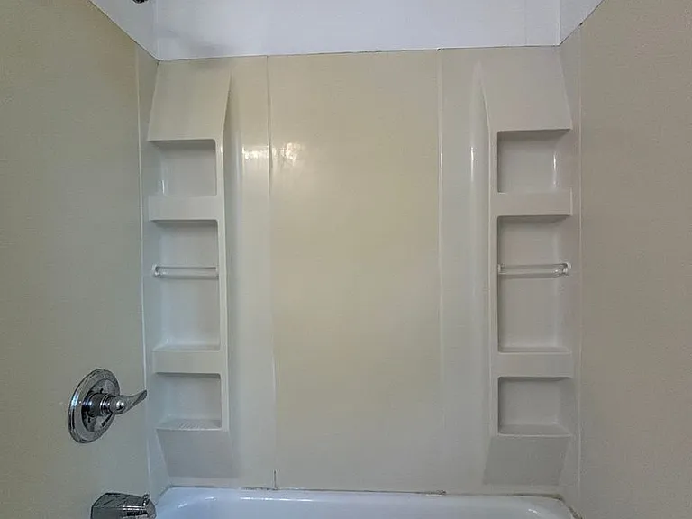 631 N Brown Ave — Photo 7
