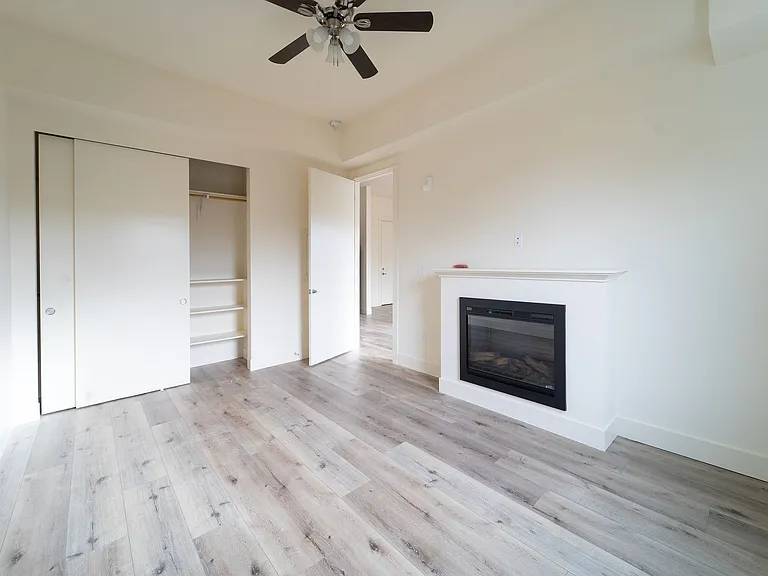 Capitol Hill Apartments — Photo 29
